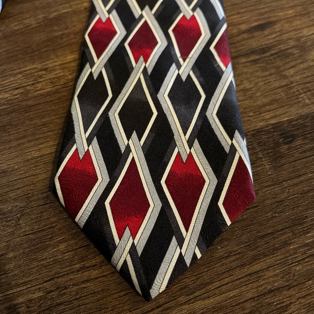 ONDEE Men's Handmade Silk Italian Designer Necktie Black Red Diamonds Italy